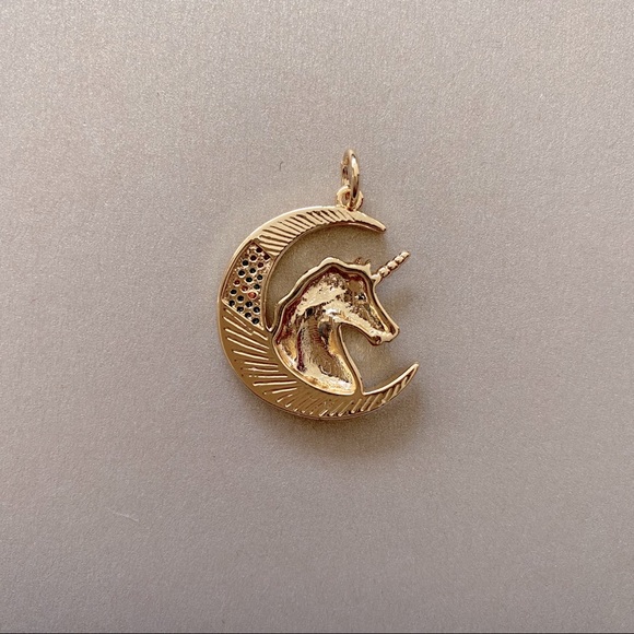 MoonUnicorn Pendant with multicolor zircon stones - Picture 5 of 6